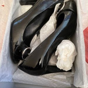 GUCCI WOMENT PUMPS